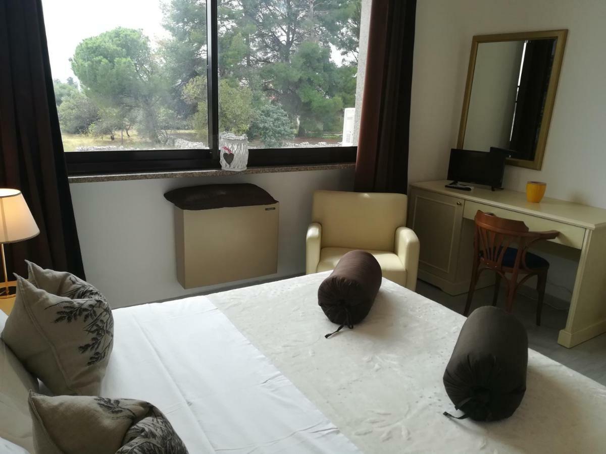 B&B La Maison Sammichele Di Bari ภายนอก รูปภาพ
